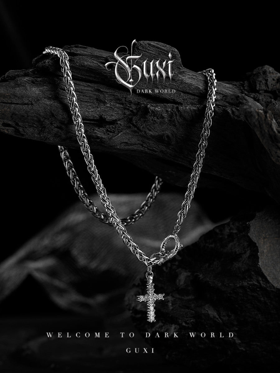 GUXI [Fate] Niche design titanium steel cross necklace, high-end, personalized and versatile