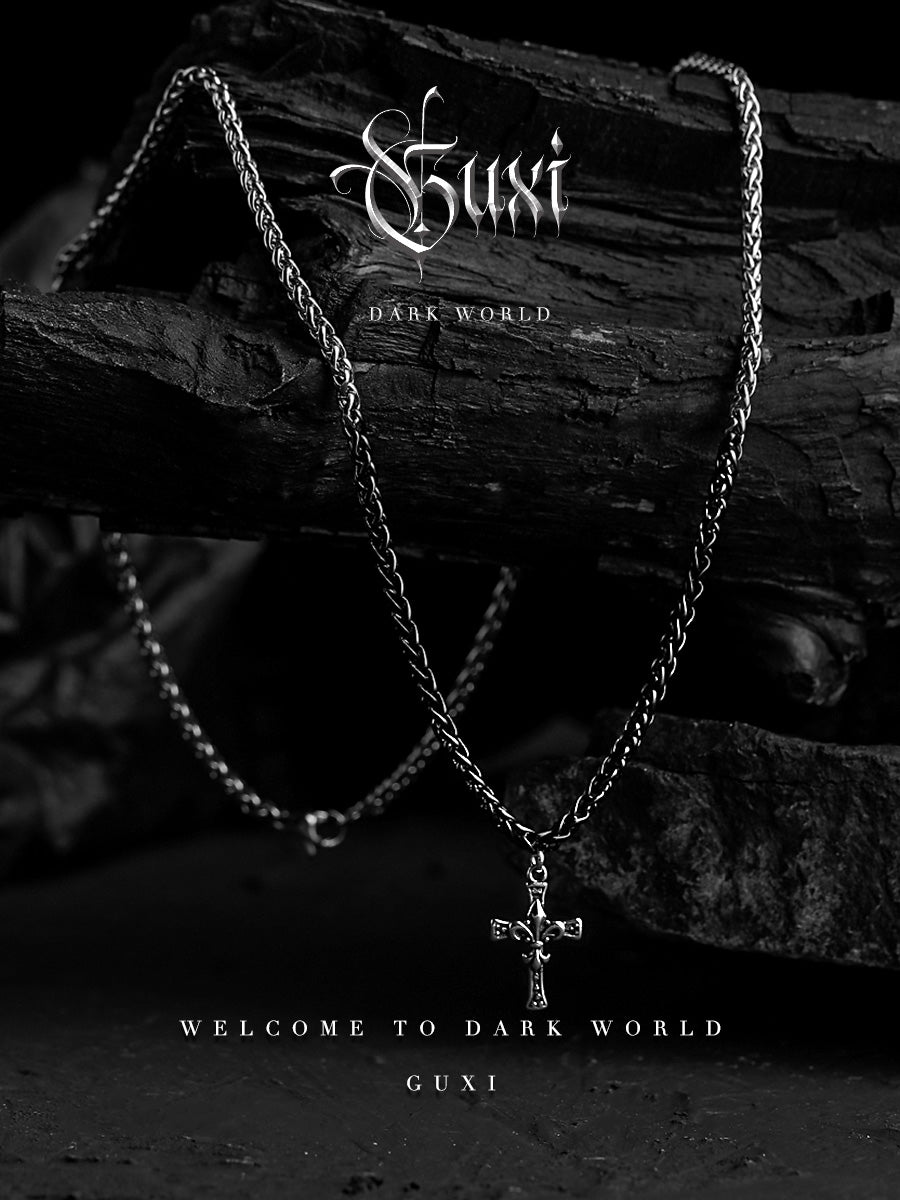 GUXI [Remember] niche design retro cross pendant titanium steel necklace high-end sweater chain trend